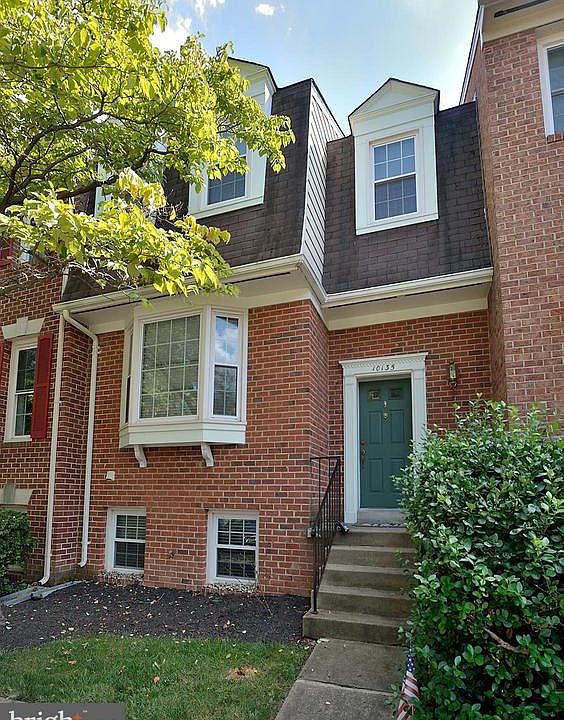 1st image of 10135 Oakwood Chase Ct