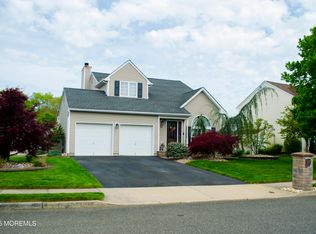 18 Gettysburg Dr, Howell, NJ 07731