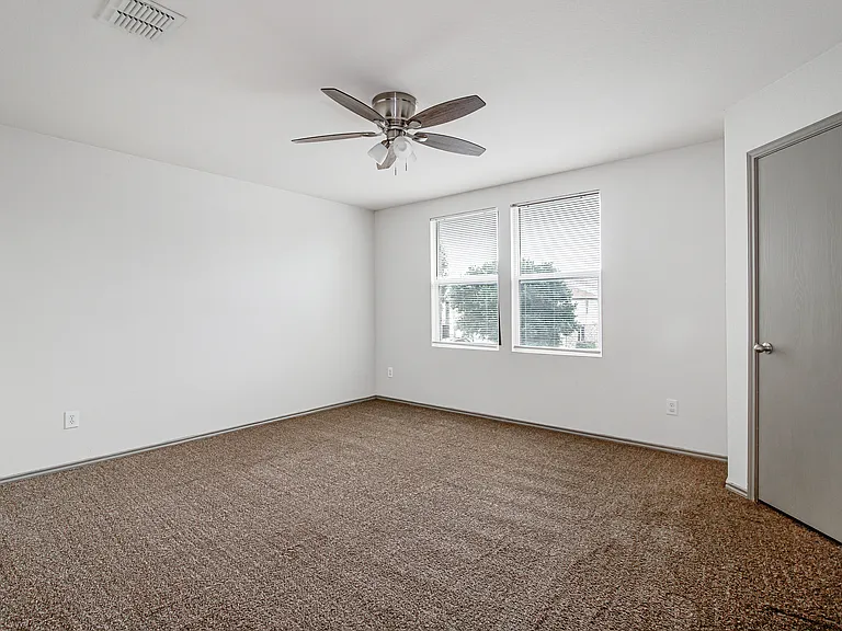 1420 Krista Dr — Photo 21