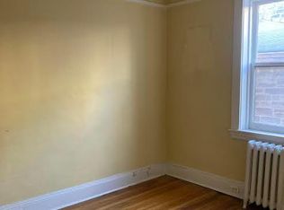 2624 Saint Paul St, Baltimore, MD 21218