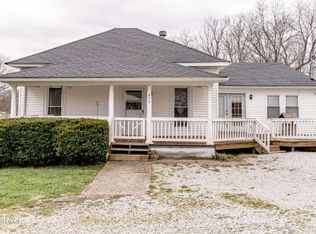 453 Main St, Pleasureville, KY 40057