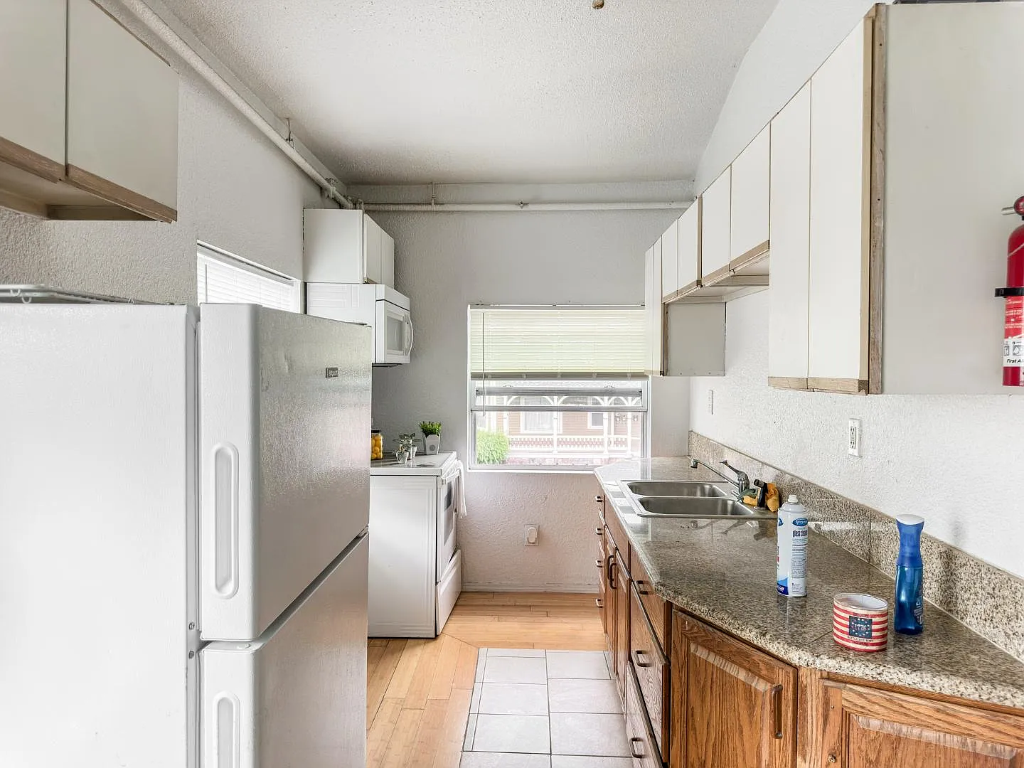 511 W Cross St - Apt 1 — Photo 3