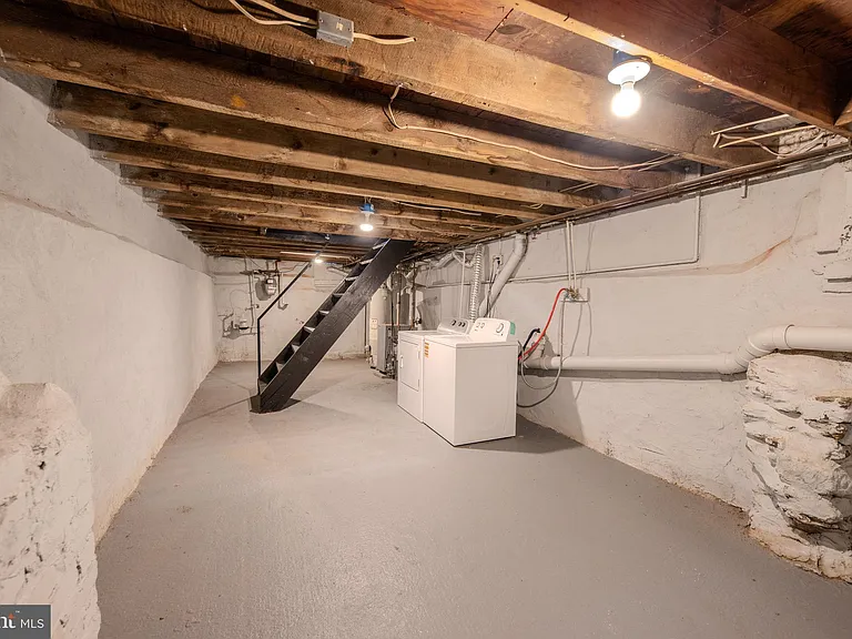 2924 Salmon St — Photo 26