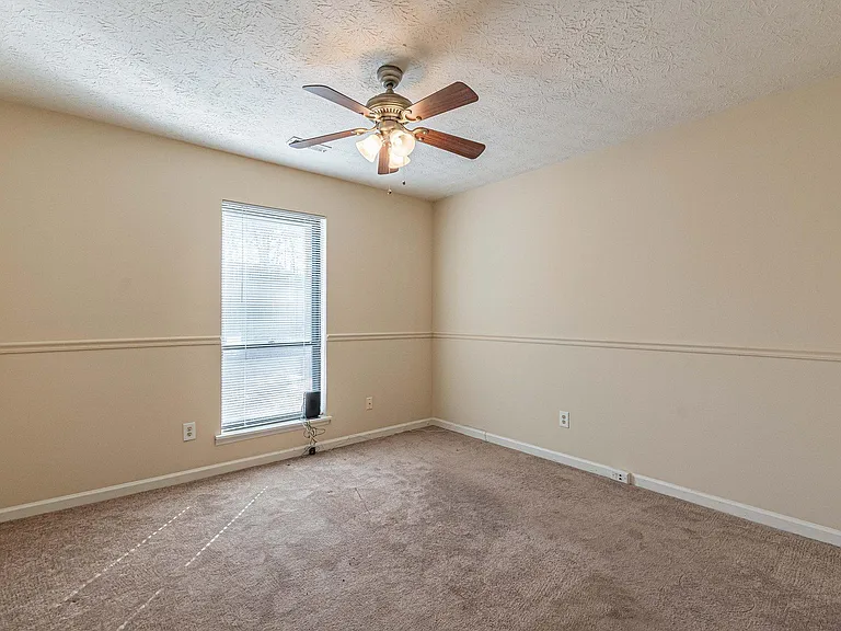 228 Avalon Way — Photo 13