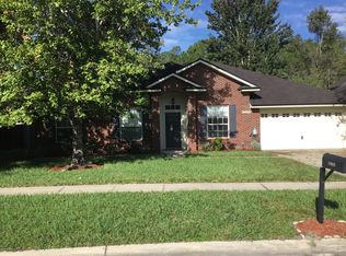 12022 London Lake Dr W, Jacksonville, FL 32258