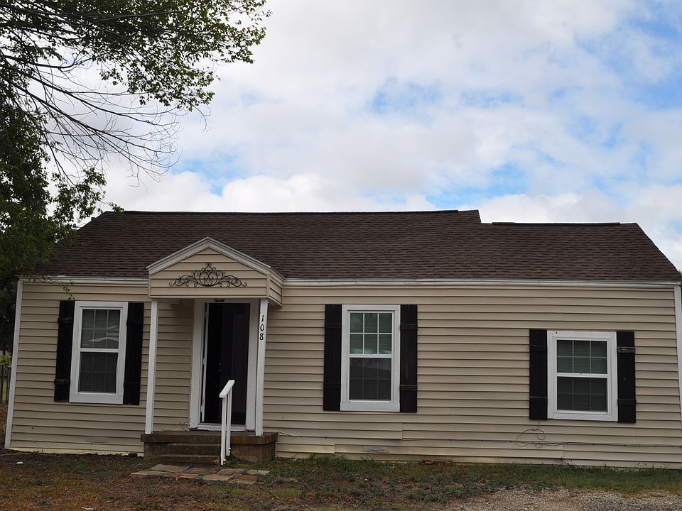 1st image of 108 Hilltop Dr