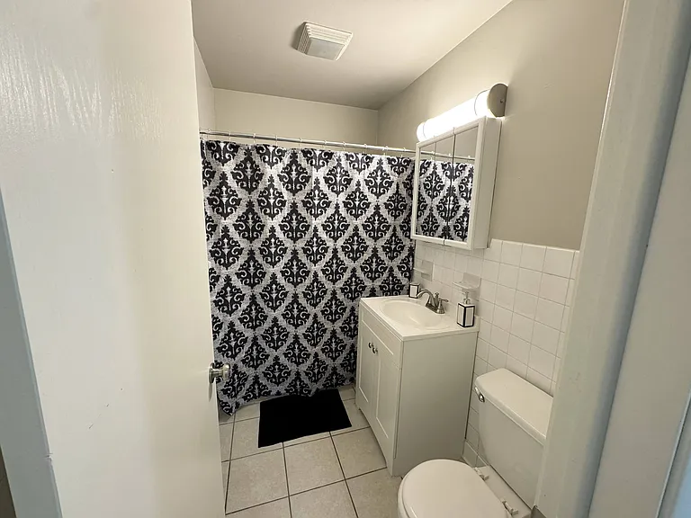 Priscilla Standish Apartments — Photo 14