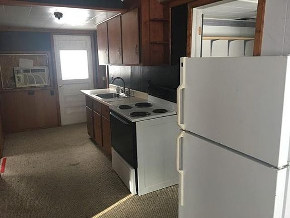 5th image of 530 N Lake St