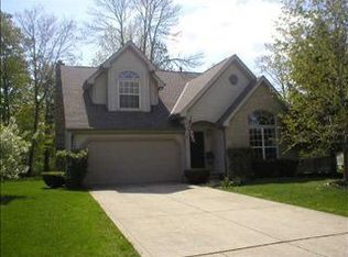 271 Meadow View Dr, Powell, OH 43065