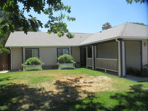 3rd image of 482 Villa Woods Dr