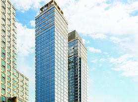 80 Riverside Blvd