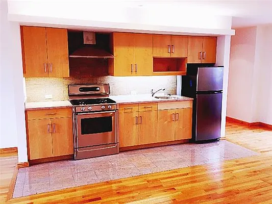 Rented by R New York | media 4