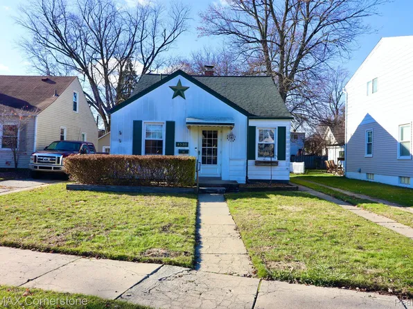 4530 Washington St, Wayne, MI 48184