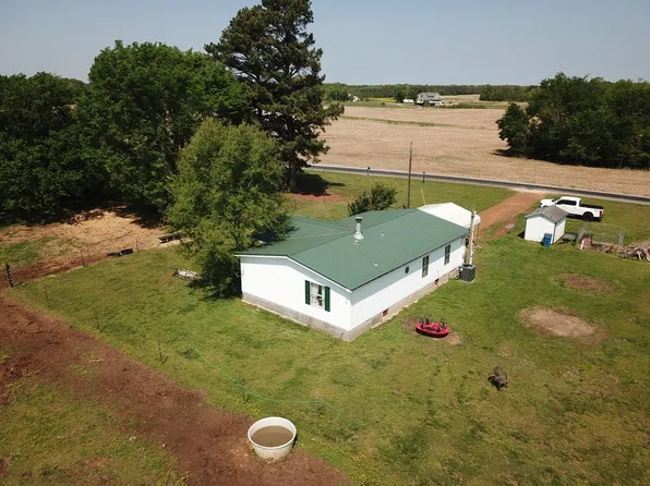 4000 Clayton Town Rd, Buchanan, TN 38222