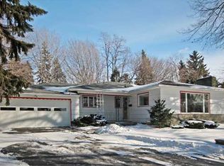 295 Governor Ter, Rochester, NY 14609