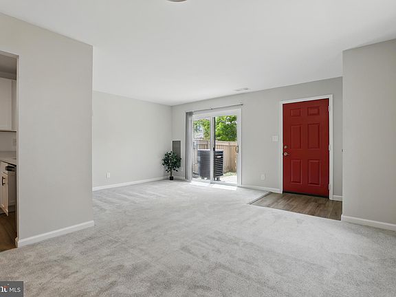 2nd image of 9928 Brookridge Ct