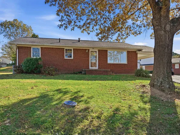 771 Chestnut St, Calvert City, KY 42029