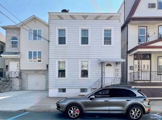 307 N 5th St, Harrison, NJ 07029