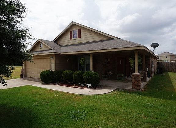 2nd image of 320 Floating Leaf Dr