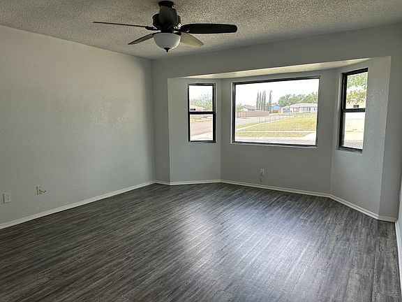 2nd image of 2700 Boyd Ave
