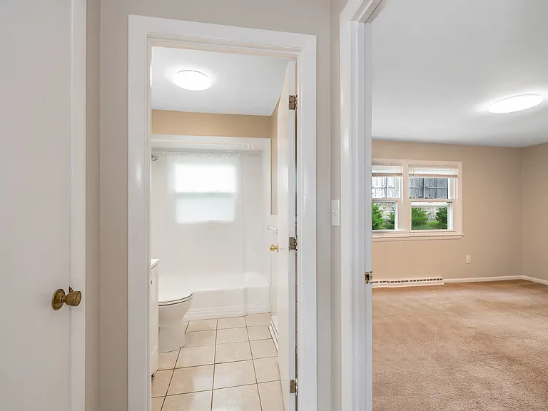 Princeton Court Apartments — Photo 59