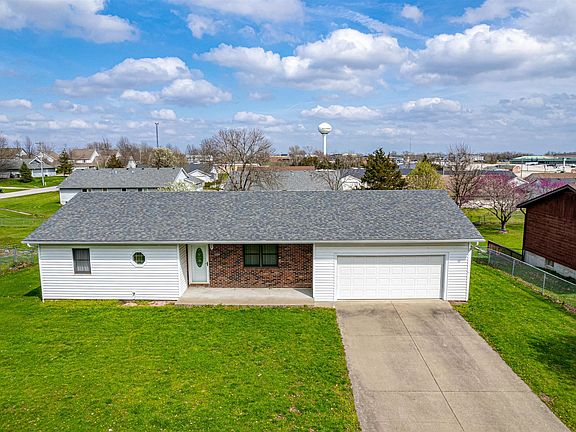 4th image of 1102 Ashton Cir W