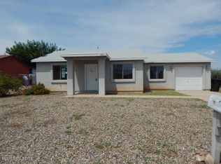 129 Buffalo Dr, Huachuca City, AZ 85616