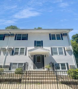 9 Prew Ave APT 4A, Holyoke, MA, 01040