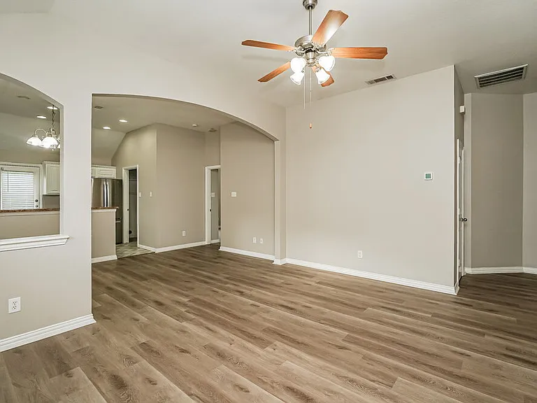 140 Ringneck Dr — Photo 3