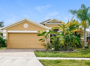 1011 Summer Breeze Dr, Brandon, FL 33511