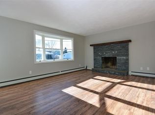 55 Nichols St, Cranston, RI 02920