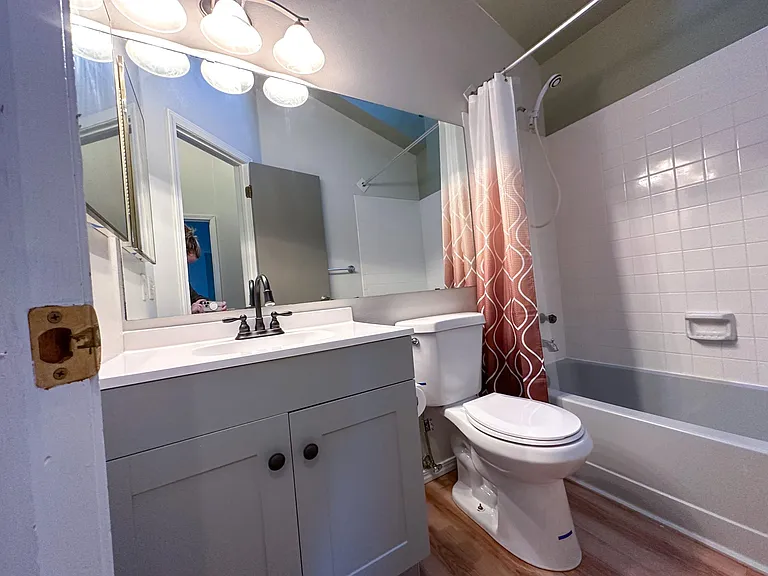 7215 Brentford Dr — Photo 10