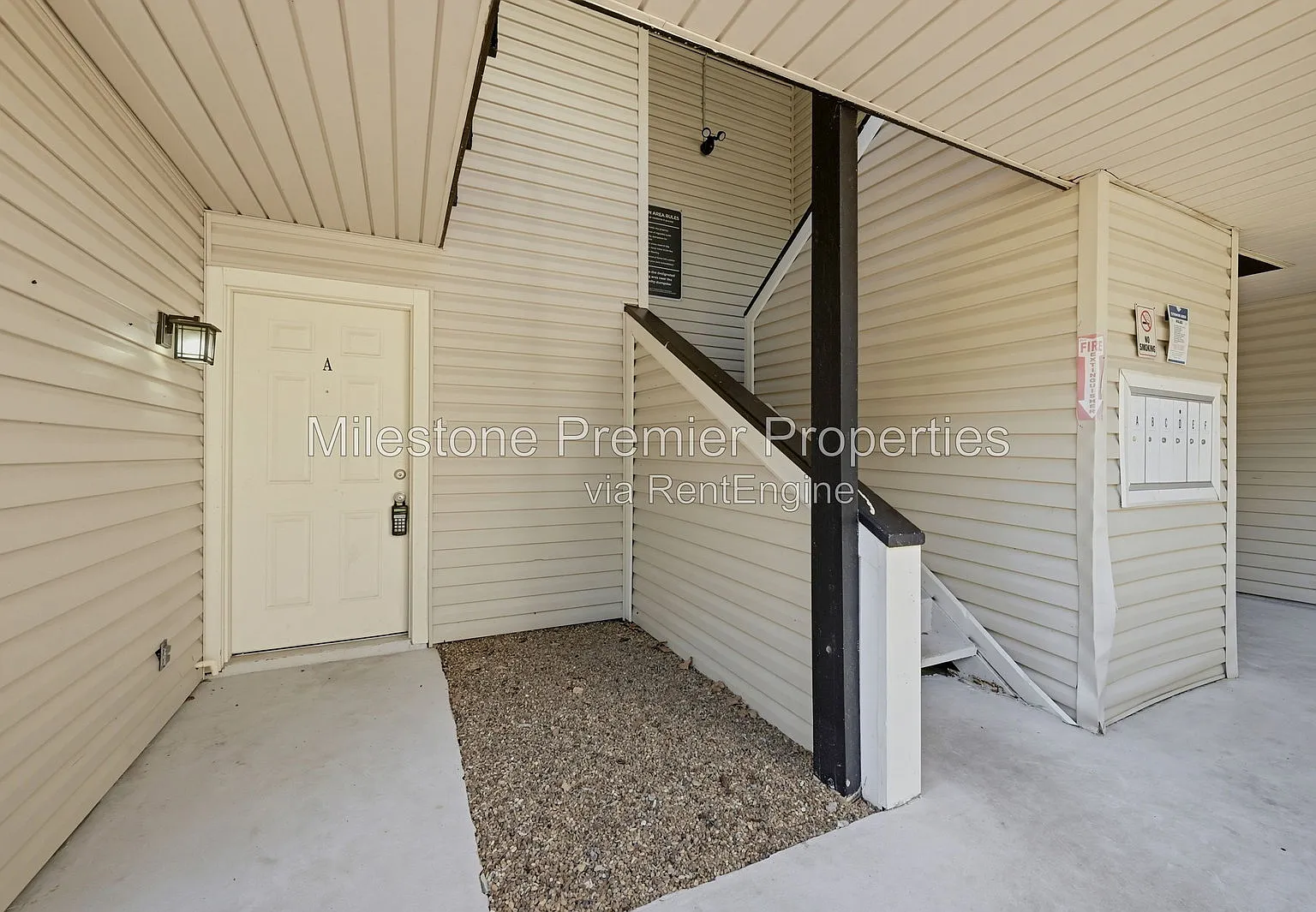 914 W Washington St — Photo 4