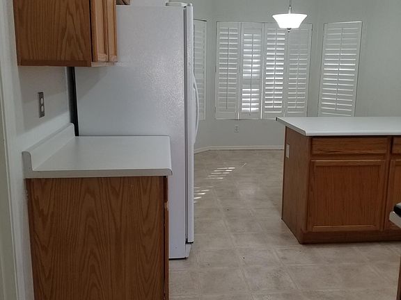 4th image of 13462 W Evans Dr
