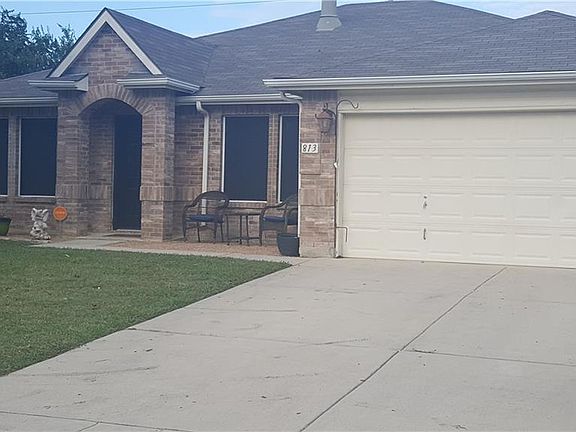 2nd image of 813 Mockingbird Dr