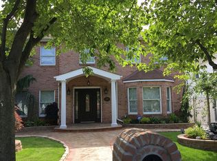 389 Manhattan St, Staten Island, NY 10307