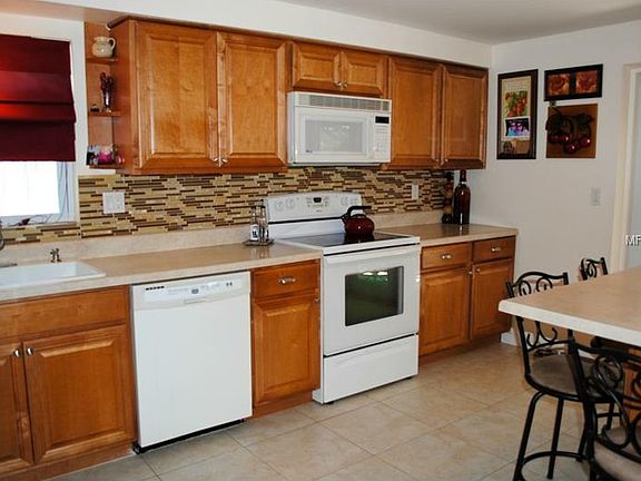 2nd image of 1511 Stone Creek Dr