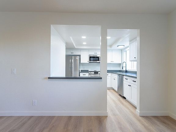3rd image of 28525 Avenida La Paz #B