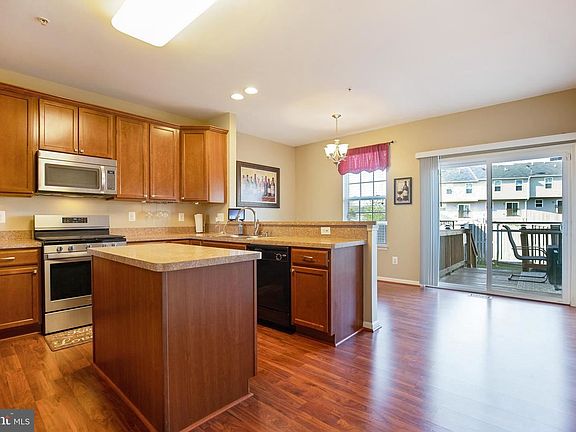 3rd image of 21765 Winter Bloom Ln
