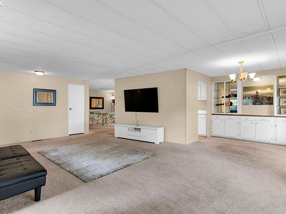 4th image of 5404 NE 121st Ave Unit 89