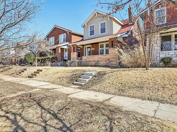 3rd image of 3132 Gurney Ave