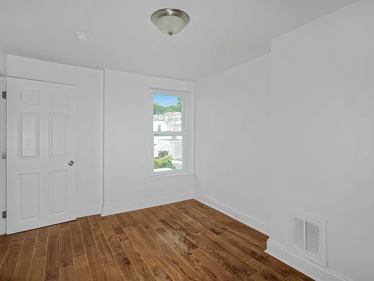 125 Ripka St — Photo 22