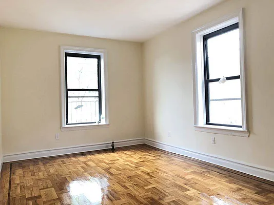 Rented by Lang Realty LLC | media 2