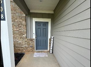 308 Jade Laurel Ln, Locust Grove, GA 30248