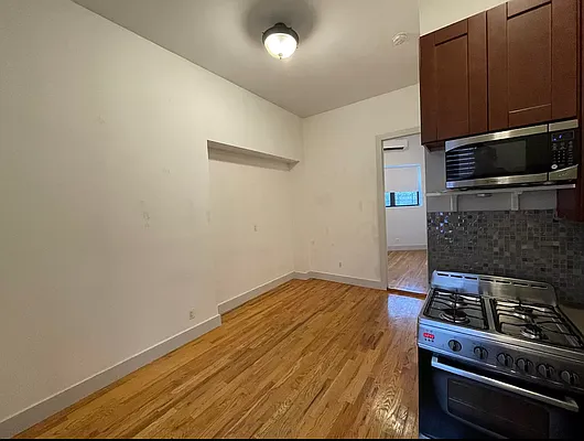 Rented by ERNY LLC | media 2