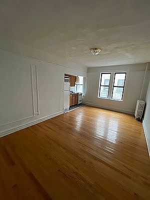 4th image of 615 W 150th St APT 4