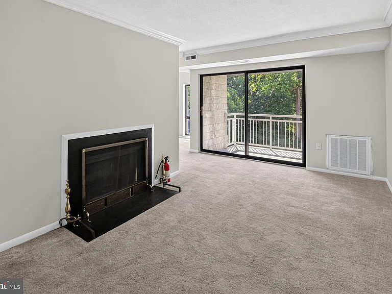 5915 Tamar Dr #11 — Photo 14