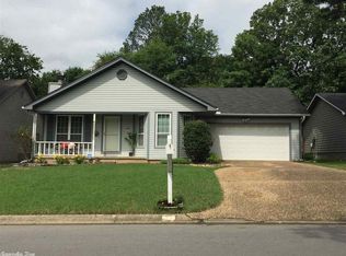 20 Redleaf Cir, Little Rock, AR 72210