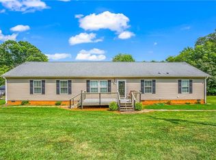 1368 Hope Beasley Rd, Sandy Ridge, NC 27046
