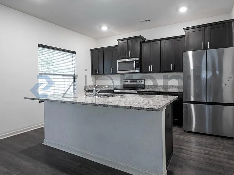 22693 Joselyn Green Dr — Photo 6